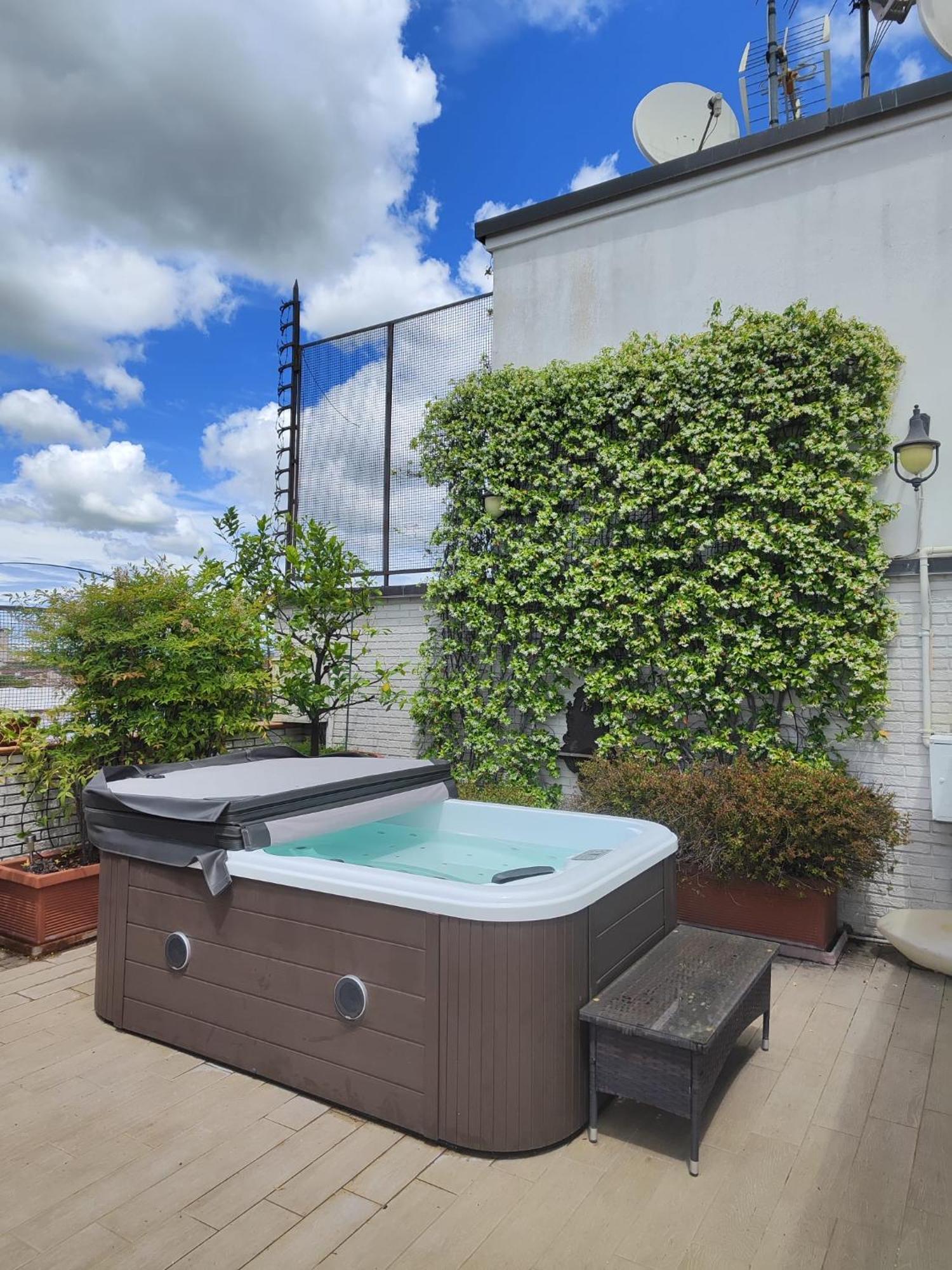 Rooftop Terrace - Elegante Attico Con Idromassaggio