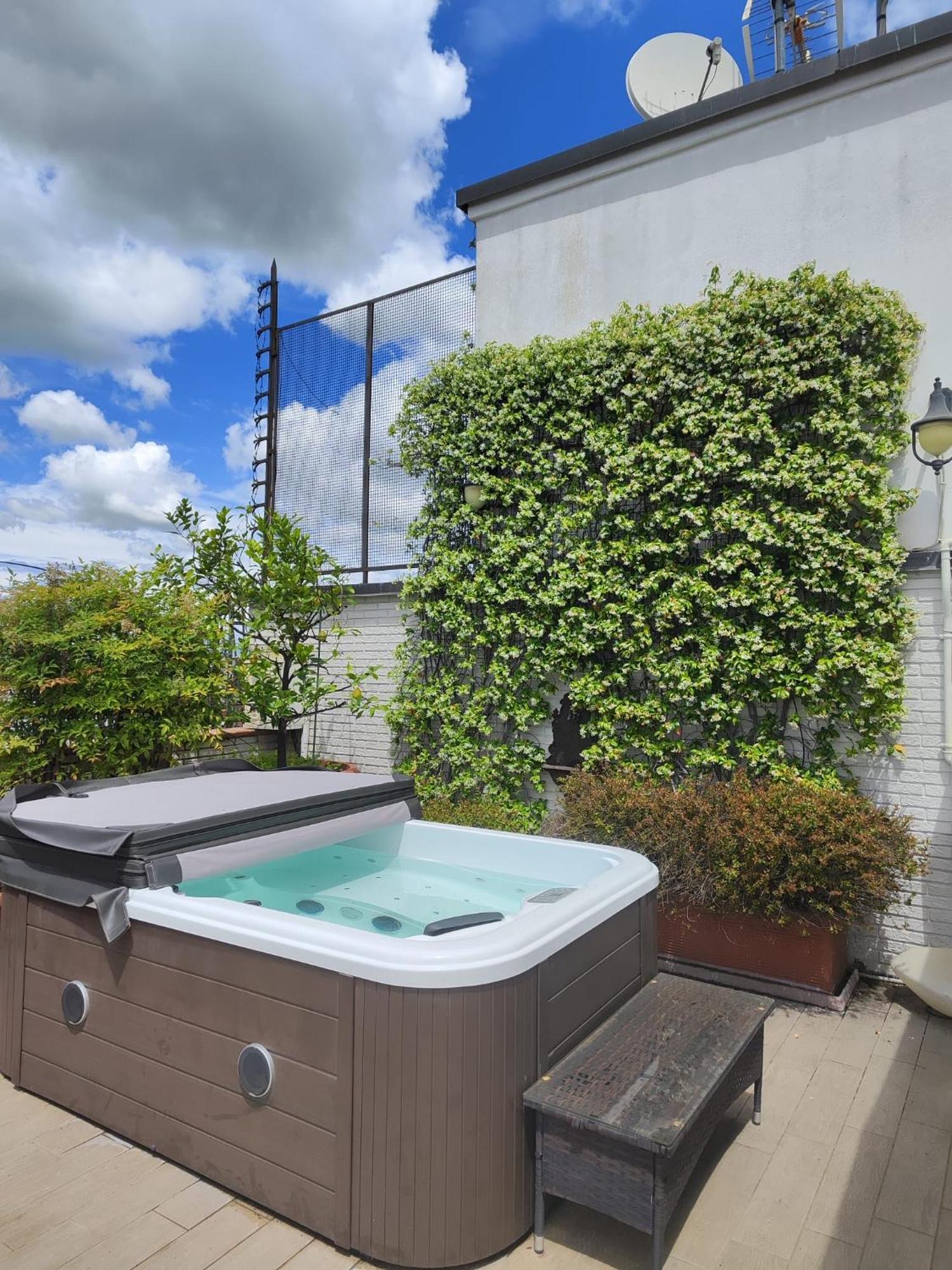 Rooftop Terrace - Elegante Attico Con Idromassaggio Apartment *